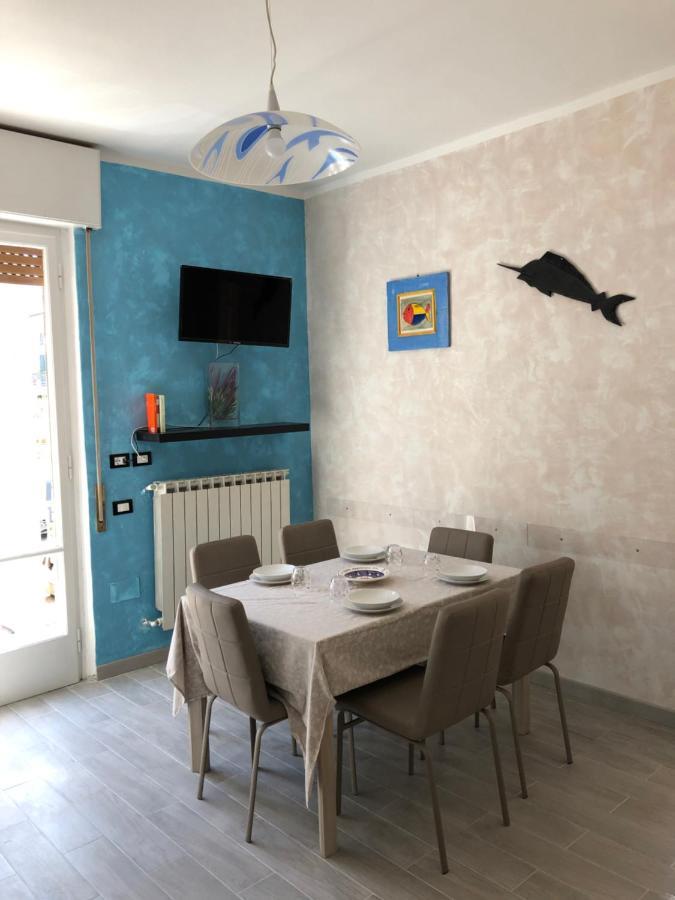 Casa Adele Apartment Viareggio Bagian luar foto